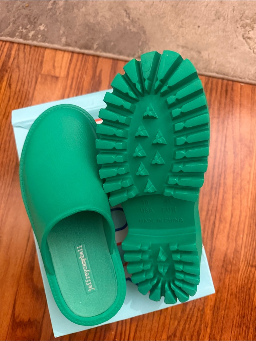 Jeffrey Campbell Women’s Emerald Green Slip-On Clogs - Picture 3 of 5